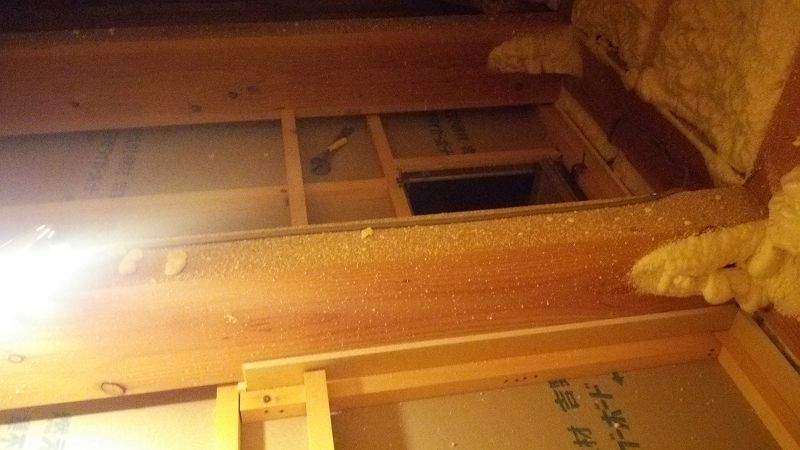 屋根裏アンテナ 天井裏にアンテナを設置してみた 奈良県でテレビ大阪を見たい