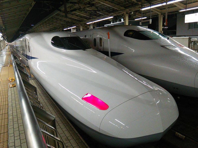 新幹線自由席】東京～新大阪間の新幹線で、自由席を利用しようと思い ...